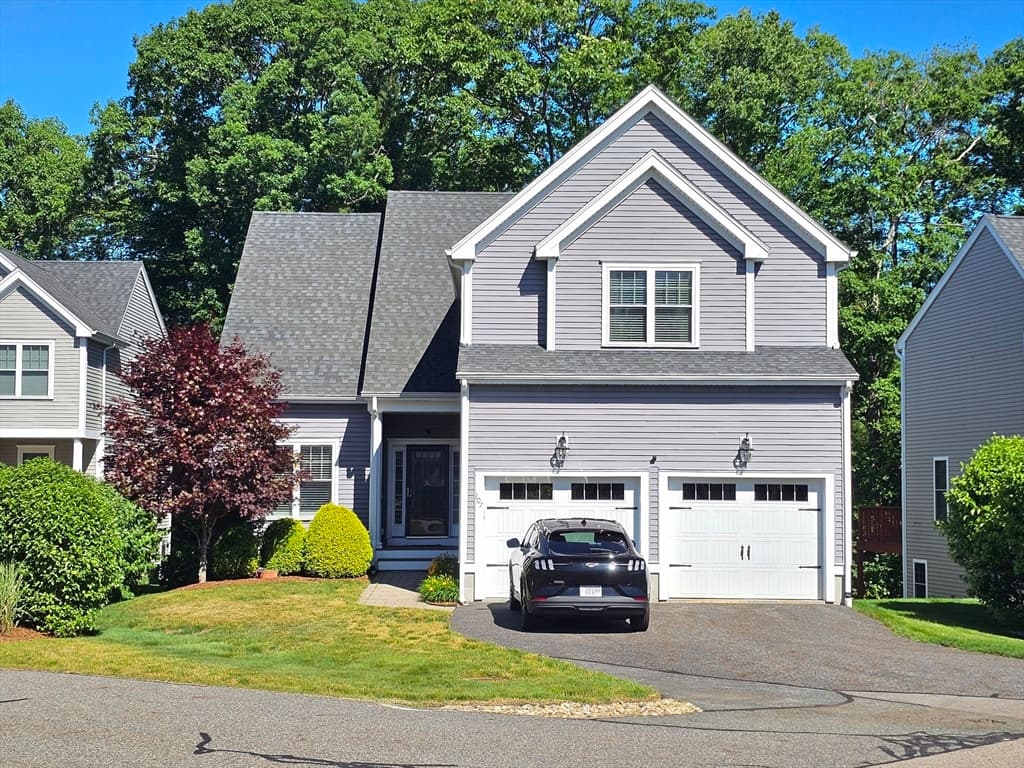 Single Family Residence at 107 Winterberry Lane, Easton MA 02356, Easton, photo 2 of 42