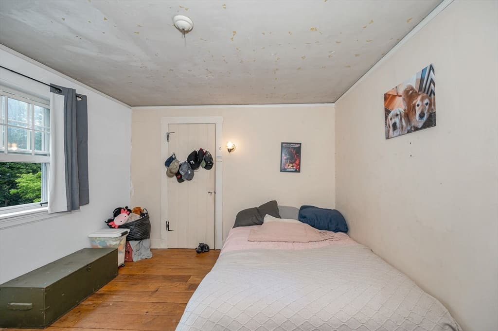 39 Holman Rd, Newton MA 02466 photo 23