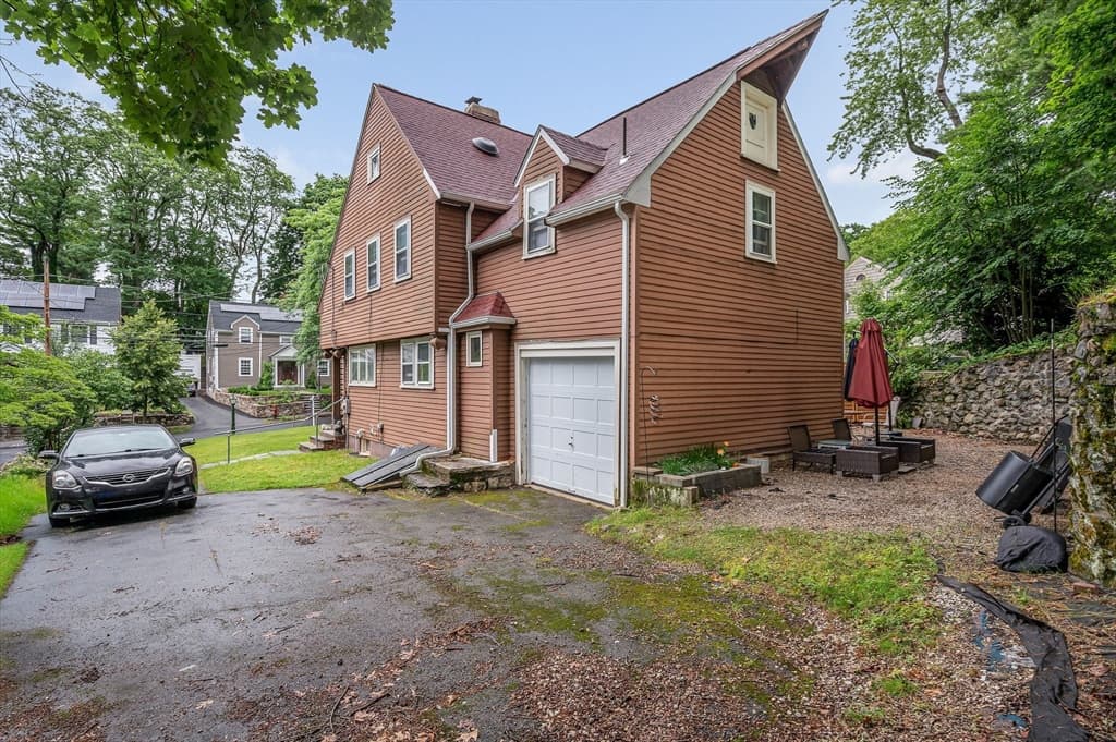 39 Holman Rd, Newton MA 02466 photo 38