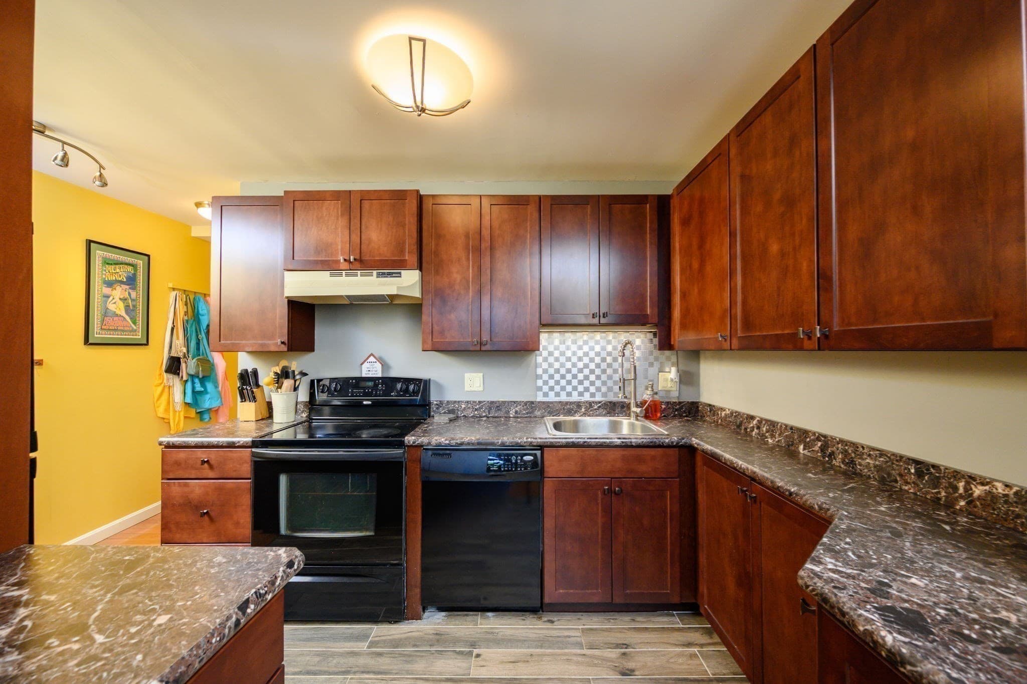 96 Old Colony Ave # 304, Taunton MA 02718