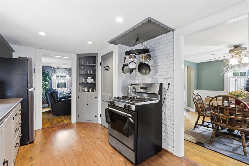 Single Family Residence at 138 Ellis Ave, Norwood MA 02062, Norwood, photo 12 of 30