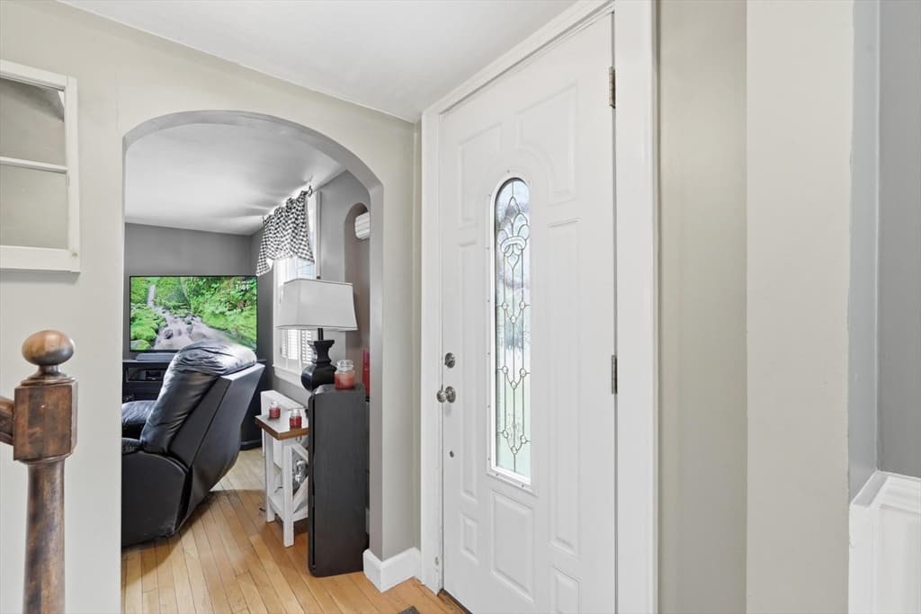 Single Family Residence at 138 Ellis Ave, Norwood MA 02062, Norwood, photo 5 of 30