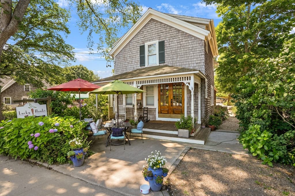 218 Upper Main Street, Edgartown MA 02539