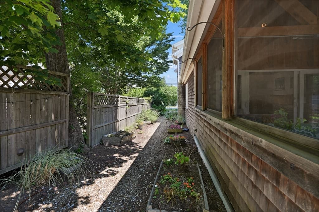 218 Upper Main Street, Edgartown MA 02539 photo 15