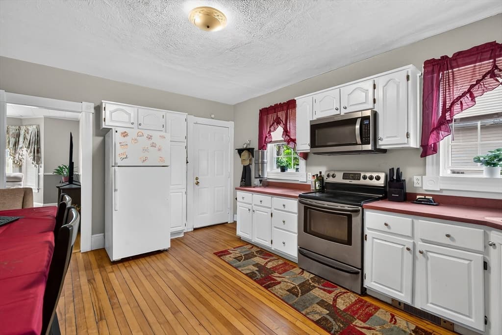 287 Pine St, Gardner MA 01440 photo 6