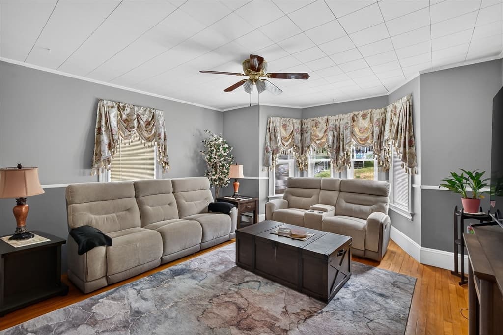 287 Pine St, Gardner MA 01440 photo 10