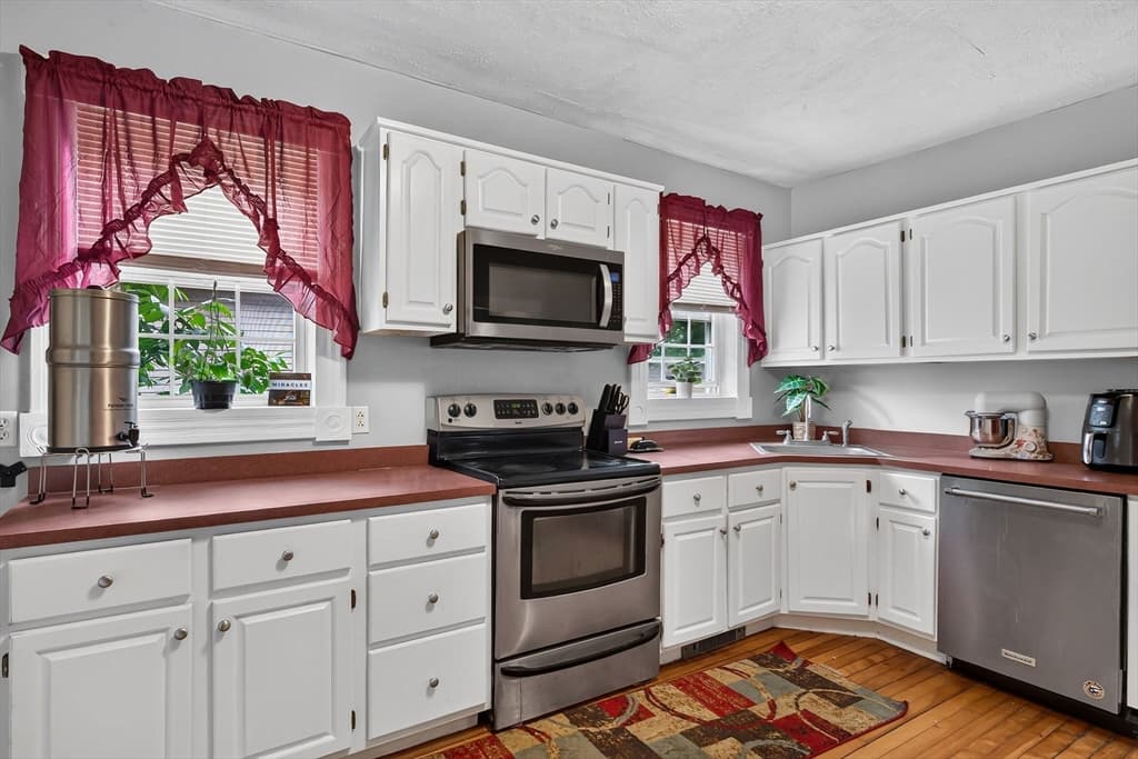 287 Pine St, Gardner MA 01440 photo 4