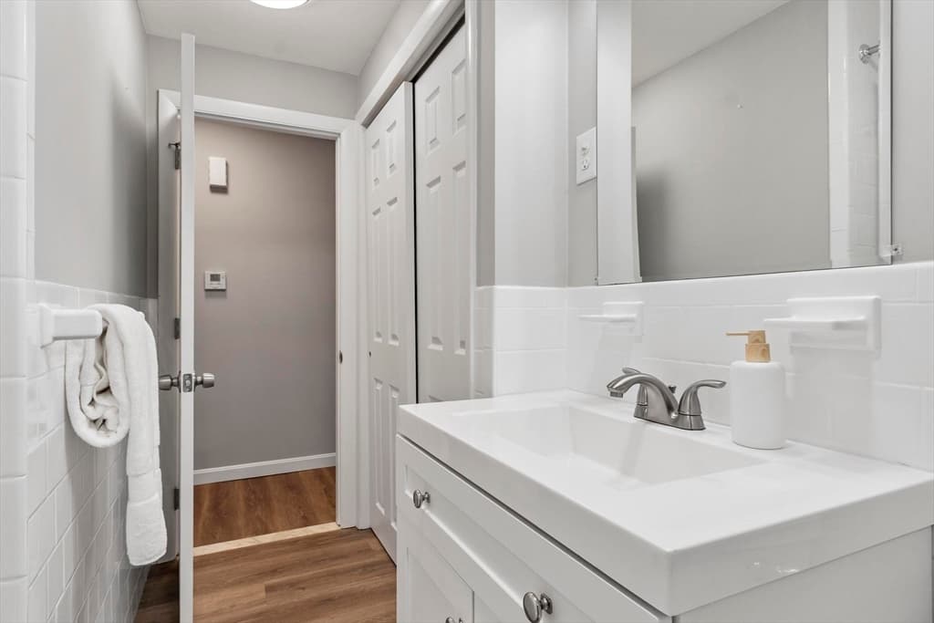 Single Family Residence at 68 Charles St, Boston MA 02136, Boston, photo 22 of 42