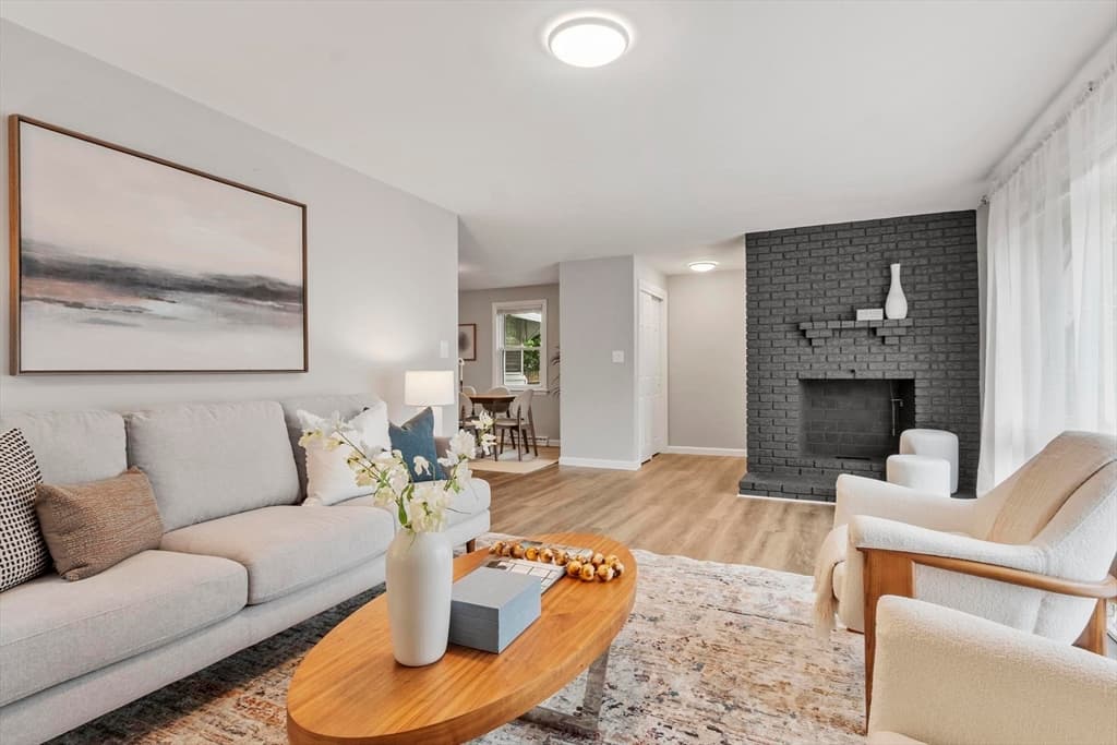 Single Family Residence at 68 Charles St, Boston MA 02136, Boston, photo 3 of 42