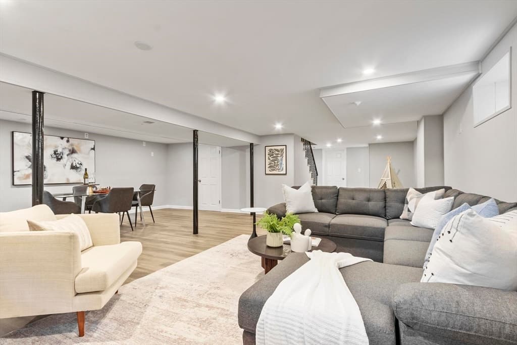 Single Family Residence at 68 Charles St, Boston MA 02136, Boston, photo 28 of 42