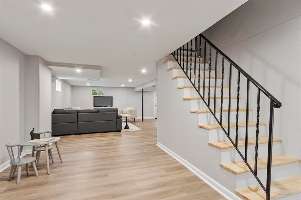 Single Family Residence at 68 Charles St, Boston MA 02136, Boston, photo 24 of 42