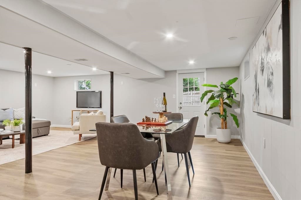Single Family Residence at 68 Charles St, Boston MA 02136, Boston, photo 29 of 42