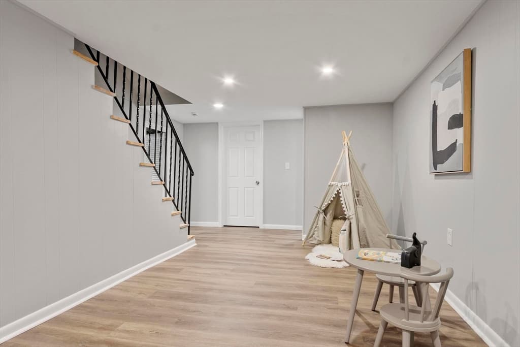 Single Family Residence at 68 Charles St, Boston MA 02136, Boston, photo 25 of 42