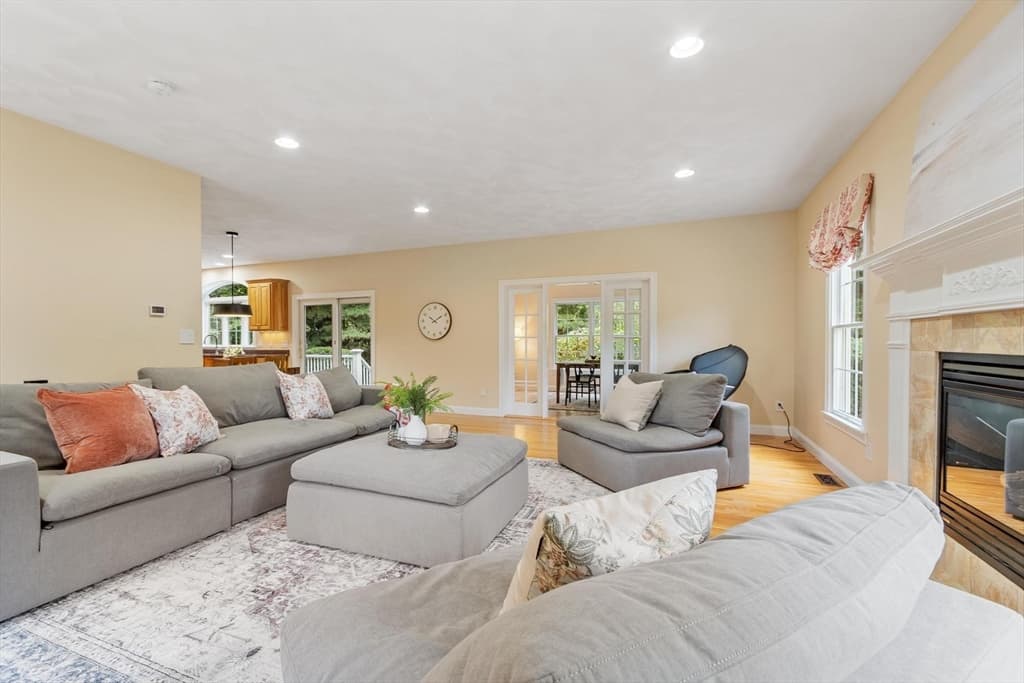 33 Nutmeg Ln, North Andover MA 01845 photo 19