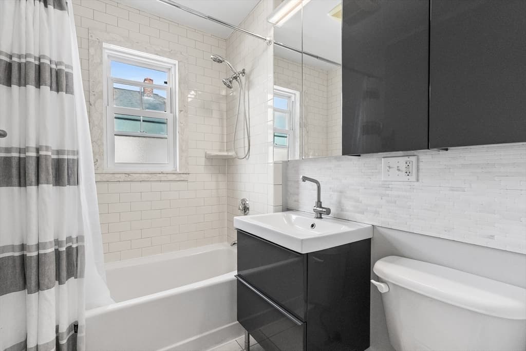 Condominium at 328 Beech St # 2, Boston MA 02131, Boston, photo 29 of 35