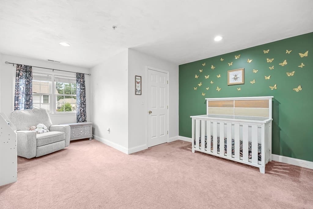 Condominium at 17 Hepatica Drive # 17, North Andover MA 01845, photo 27 of 42