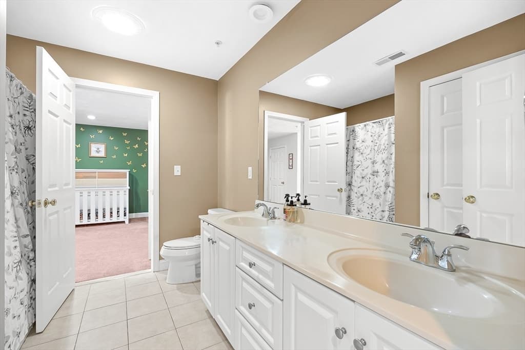 Condominium at 17 Hepatica Drive # 17, North Andover MA 01845, photo 26 of 42