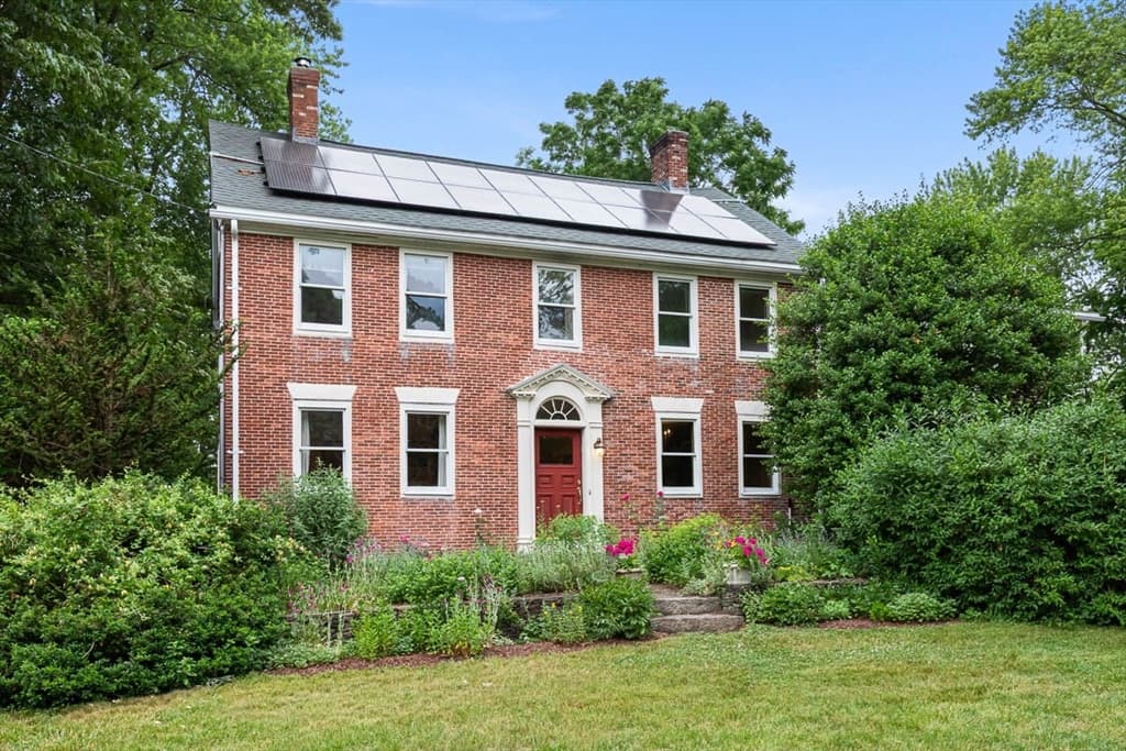 462 Ledge, Seekonk MA 02771