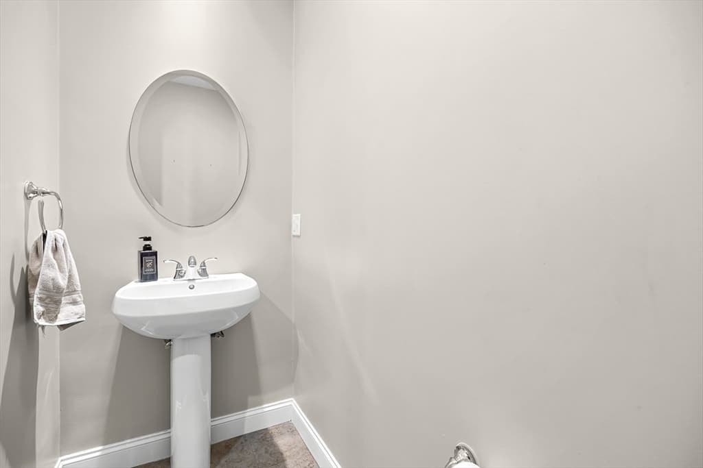 Single Family Residence at 17 Hepatica Drive # 17, North Andover MA 01845, North Andover, photo 16 of 42