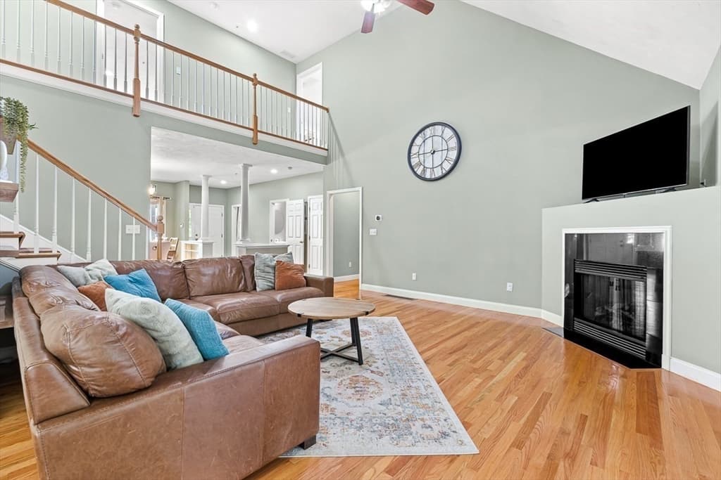 Single Family Residence at 17 Hepatica Drive # 17, North Andover MA 01845, North Andover, photo 9 of 42