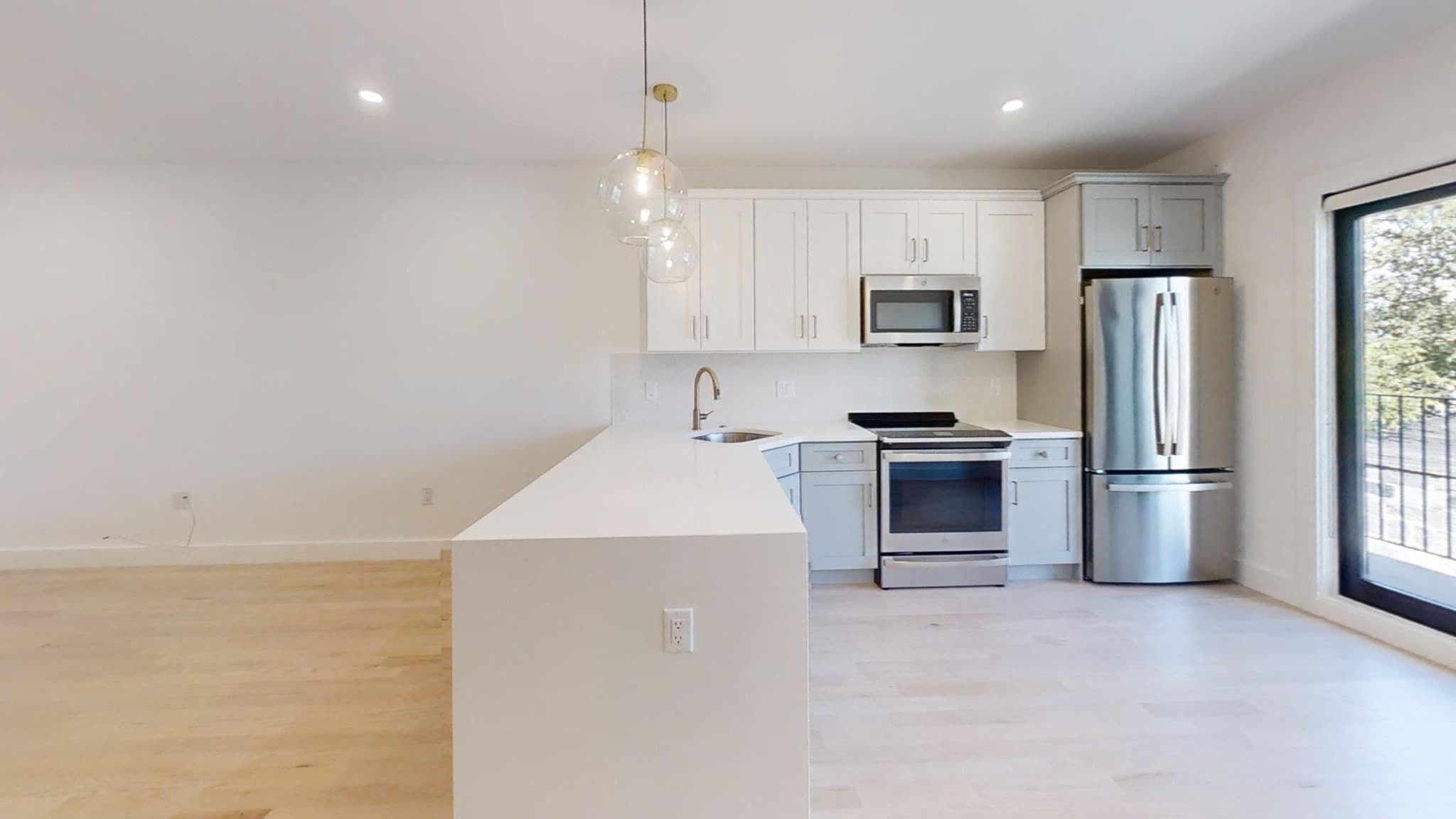 Condominium at 52 Withington St # 7, Boston MA 02124, photo 2 of 32