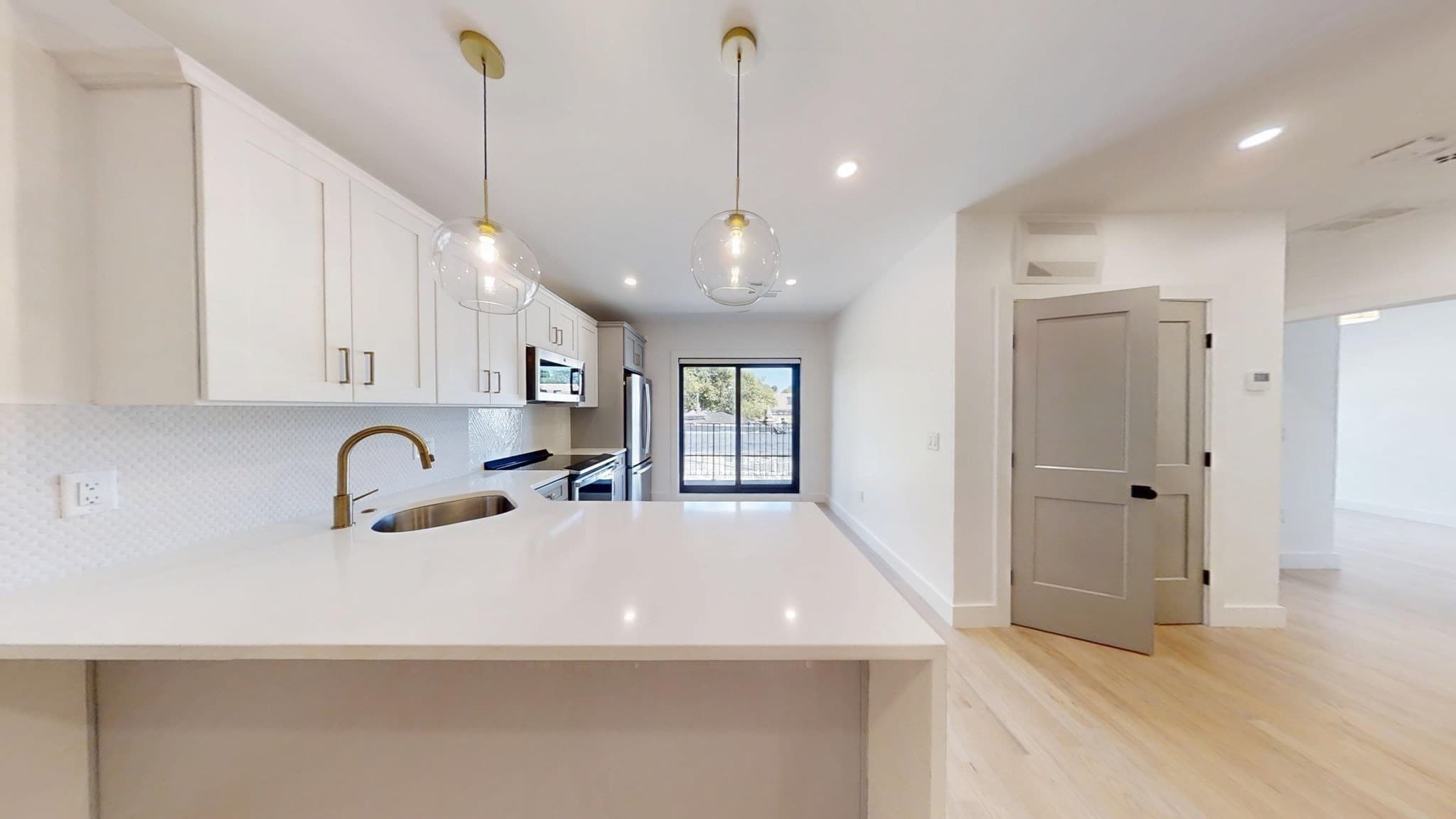 Condominium at 52 Withington St # 7, Boston MA 02124, photo 6 of 32