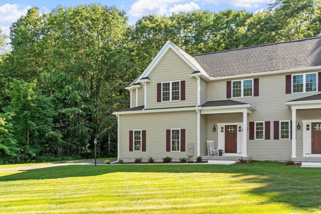 Condominium at 4 Jewett Rd # 4, Sterling MA 01564, Sterling, photo 33 of 36