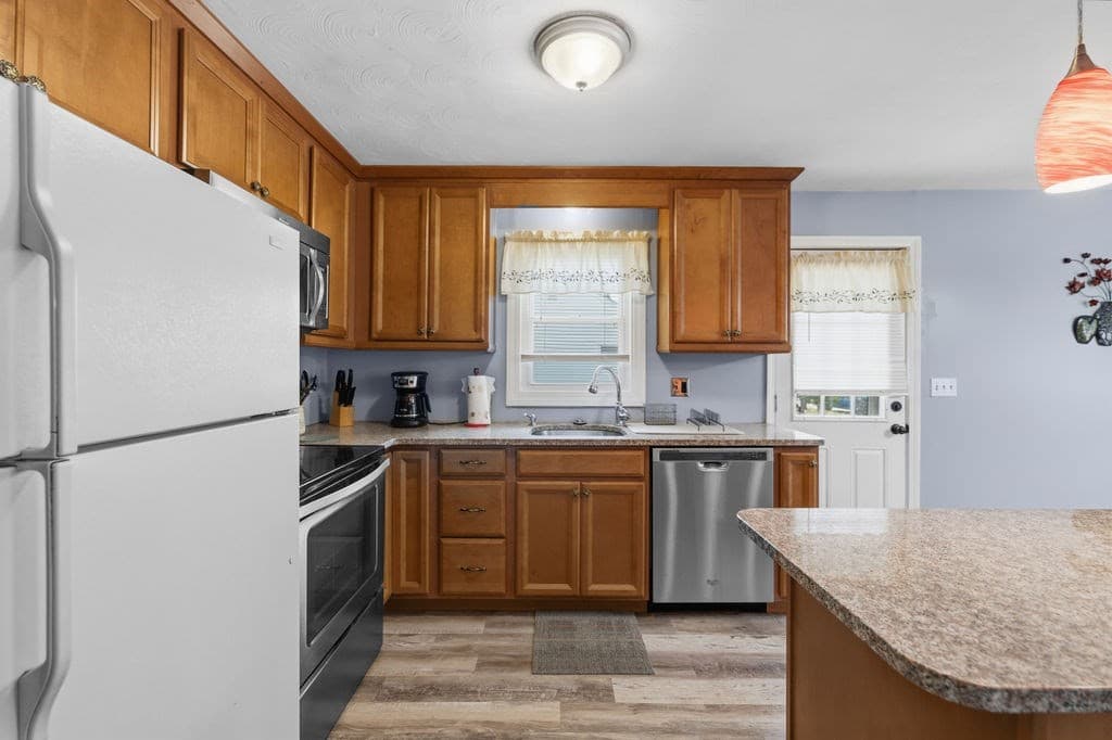 Single Family Residence at 117 Fales Rd, Bristol RI 02809, Bristol, photo 28 of 42