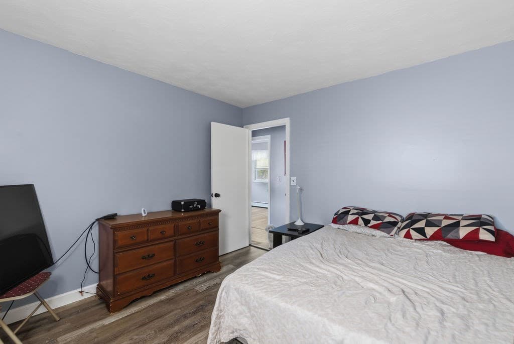 Single Family Residence at 117 Fales Rd, Bristol RI 02809, Bristol, photo 20 of 42