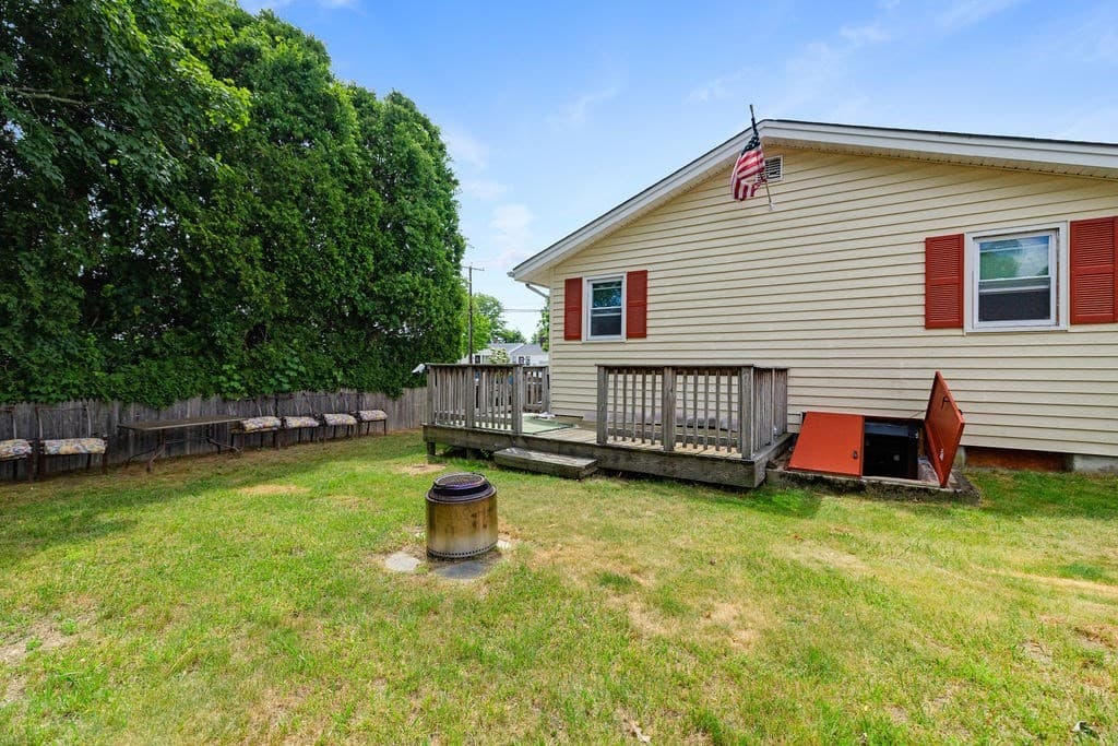 Single Family Residence at 117 Fales Rd, Bristol RI 02809, Bristol, photo 39 of 42