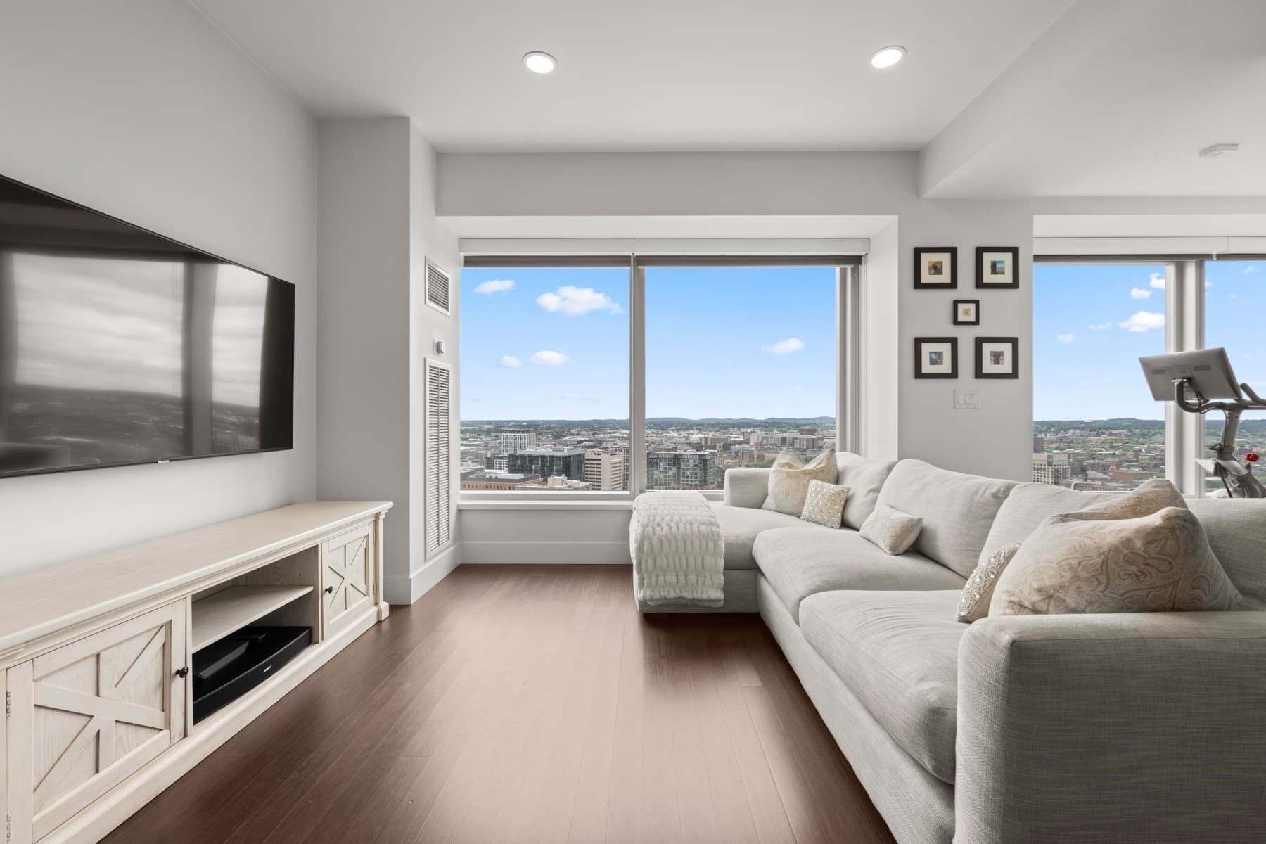 Condominium at 110 Stuart Street # 26J, Boston MA 02116, photo 12 of 38