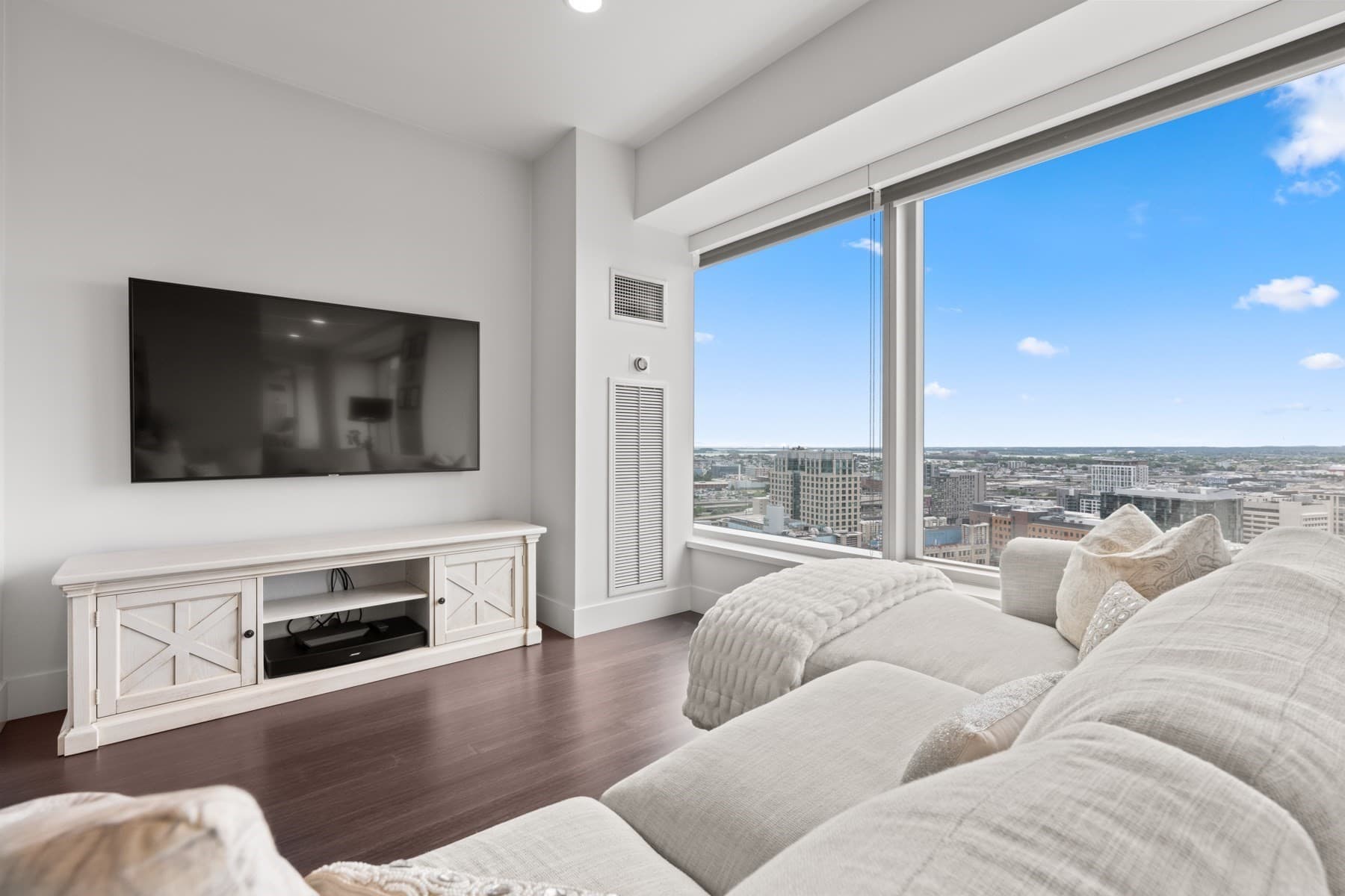 Condominium at 110 Stuart Street # 26J, Boston MA 02116, photo 11 of 38