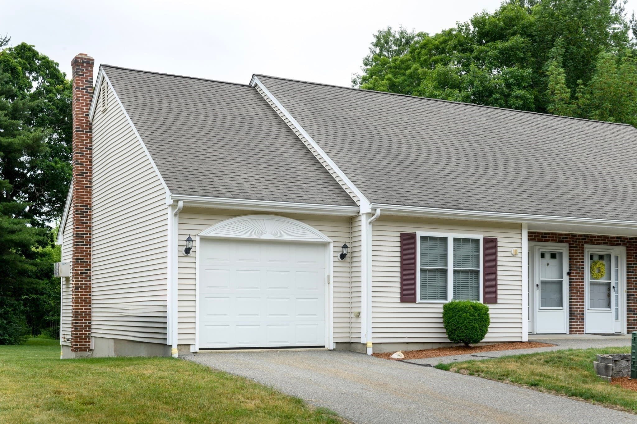 Condominium at 12 Autumn Woods Dr # 12, Rutland MA 01543, Rutland, photo 2 of 19