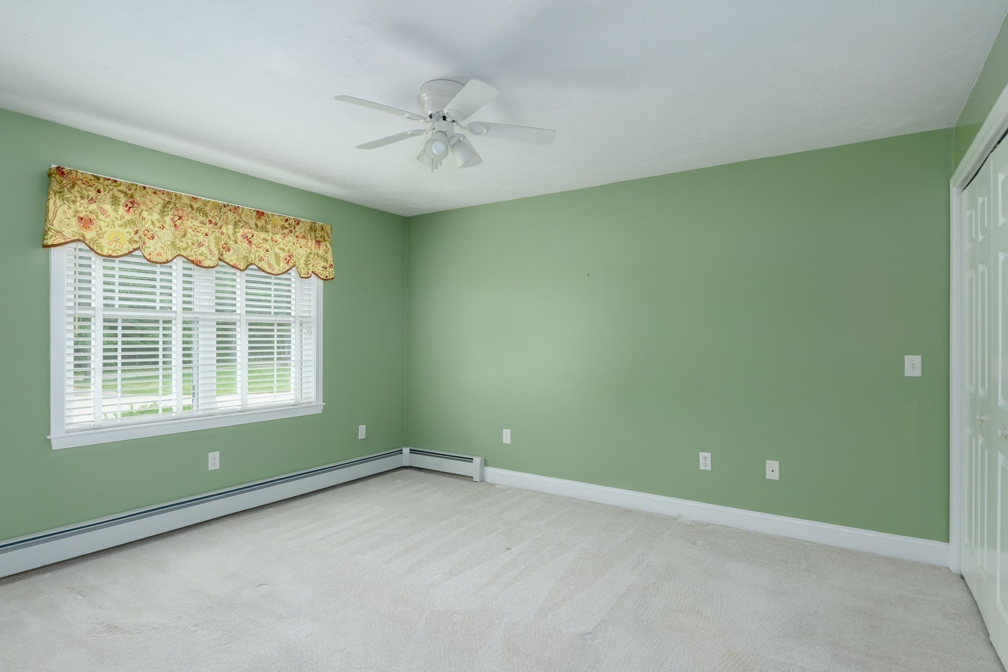 Condominium at 12 Autumn Woods Dr # 12, Rutland MA 01543, Rutland, photo 12 of 19