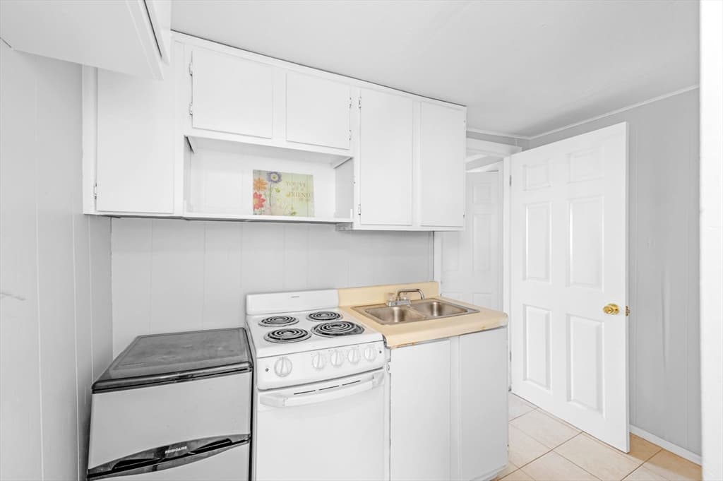 145 Boston St, Salem MA 01970 photo 22