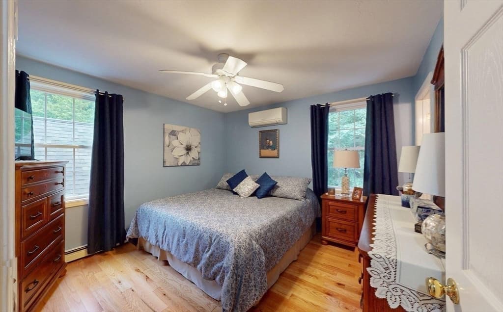 233 Tispaquin St, Middleboro MA 02346 photo 16