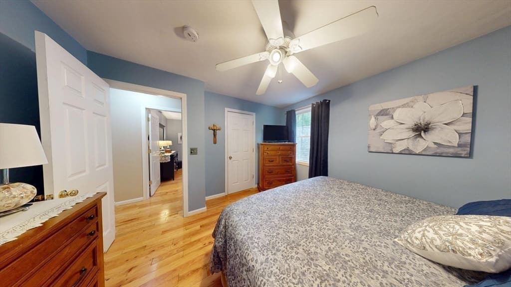 233 Tispaquin St, Middleboro MA 02346 photo 12
