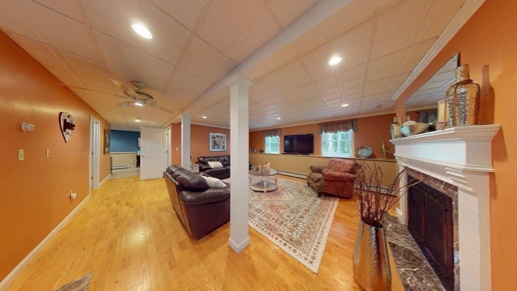 233 Tispaquin St, Middleboro MA 02346 photo 22