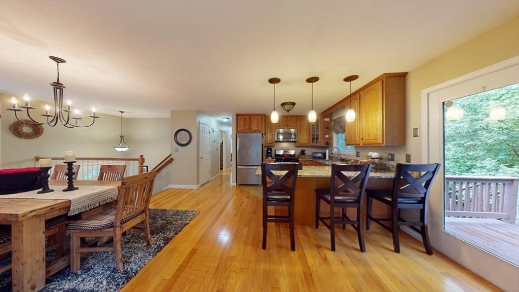 233 Tispaquin St, Middleboro MA 02346 photo 7