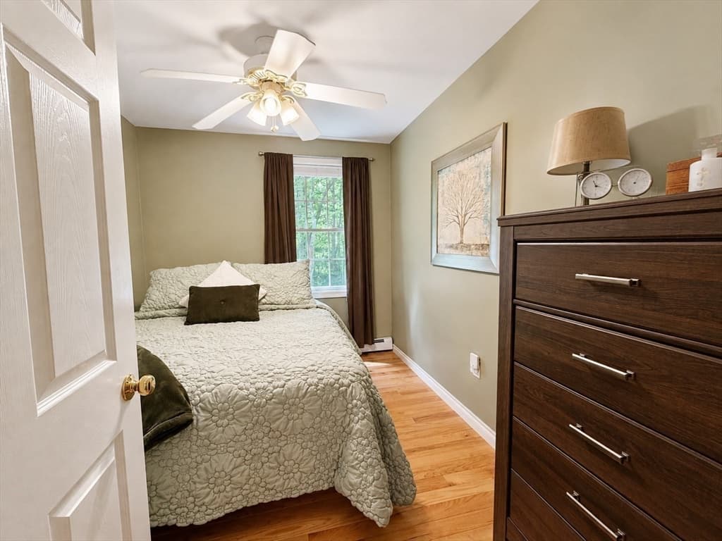 233 Tispaquin St, Middleboro MA 02346 photo 14