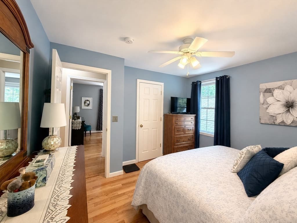 233 Tispaquin St, Middleboro MA 02346 photo 15