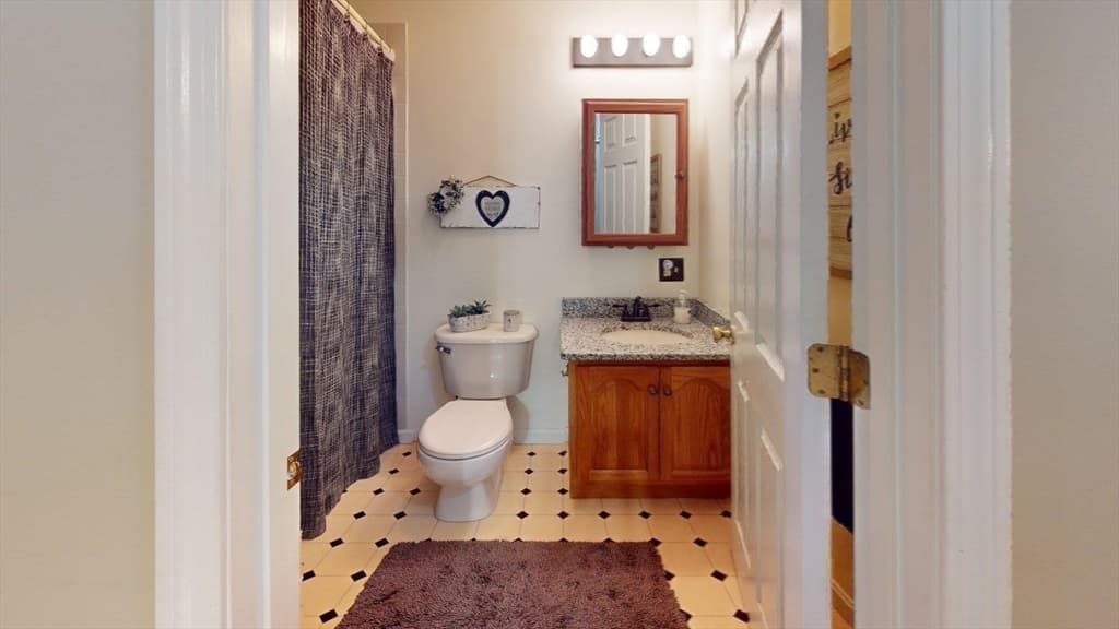 233 Tispaquin St, Middleboro MA 02346 photo 19