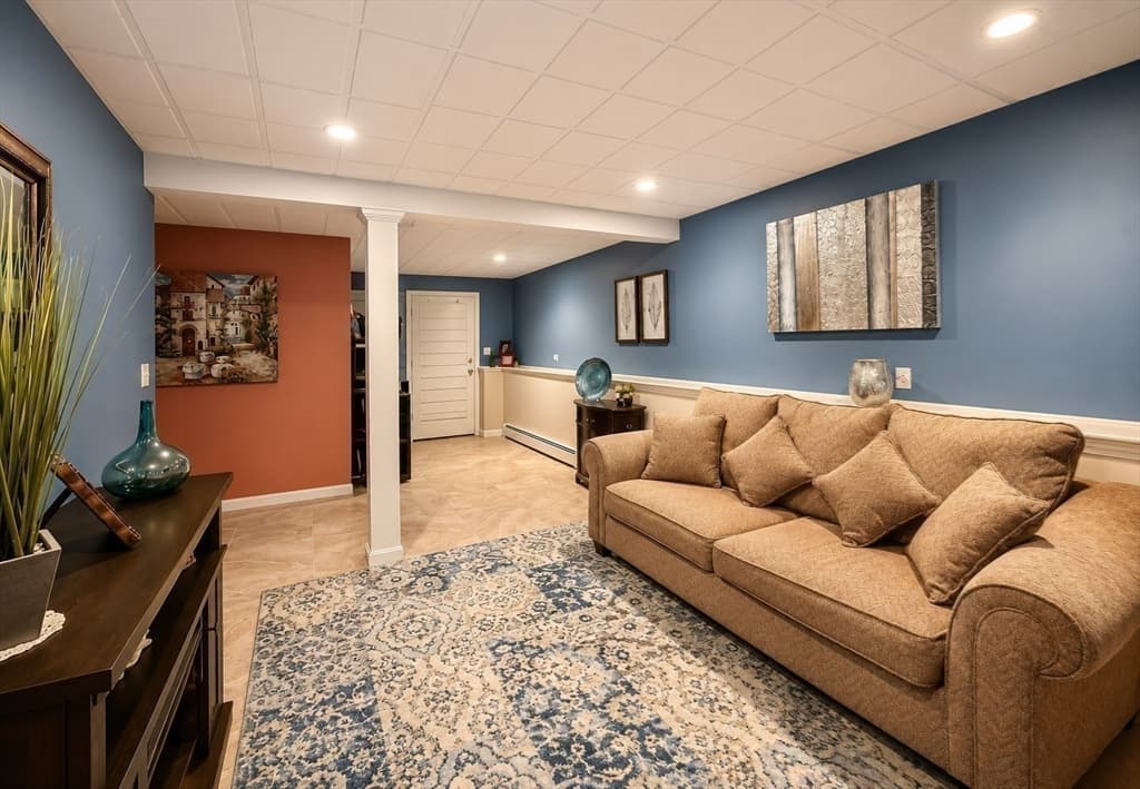 233 Tispaquin St, Middleboro MA 02346 photo 29