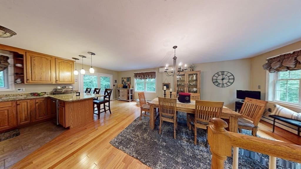 233 Tispaquin St, Middleboro MA 02346 photo 4