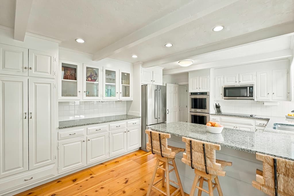 2 Stowe Rd, Southborough MA 01772 photo 6