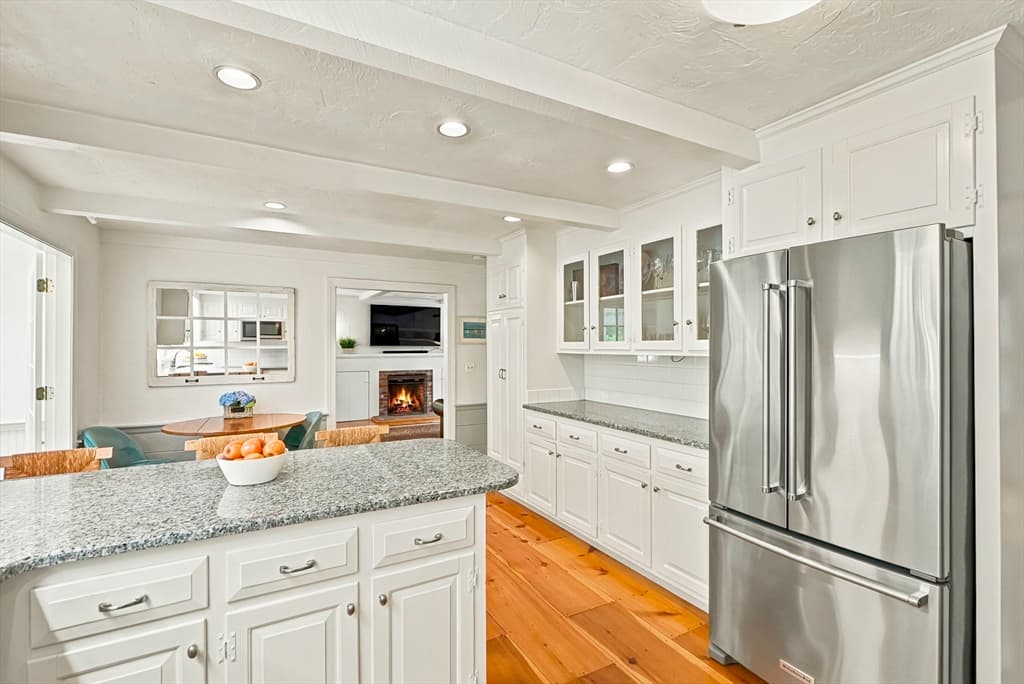 2 Stowe Rd, Southborough MA 01772 photo 8