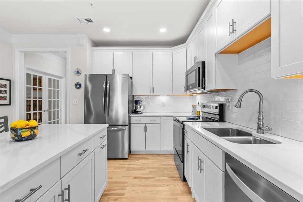 3202 Peters Farm Way # 202, Westborough MA 01581 photo 6