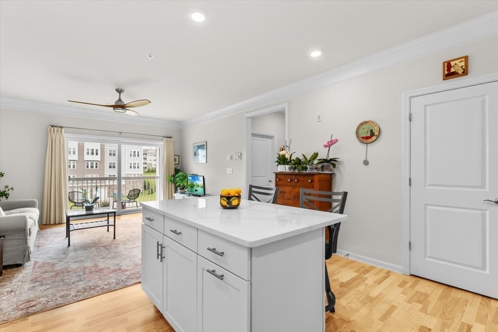 3202 Peters Farm Way # 202, Westborough MA 01581 photo 8