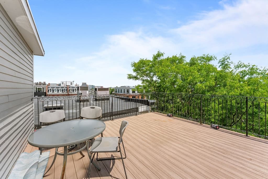Condominium at 605 E Broadway # 301, Boston MA 02127, Boston, photo 24 of 31