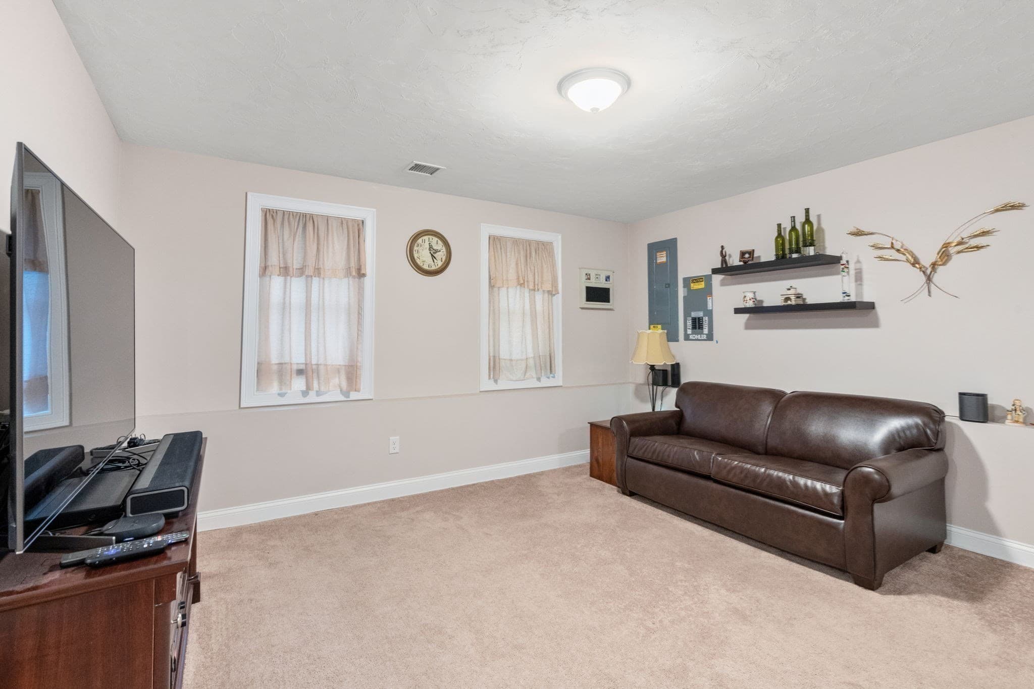 Single Family Residence at 101 Prospect Hill St, Taunton MA 02780, photo 28 of 34